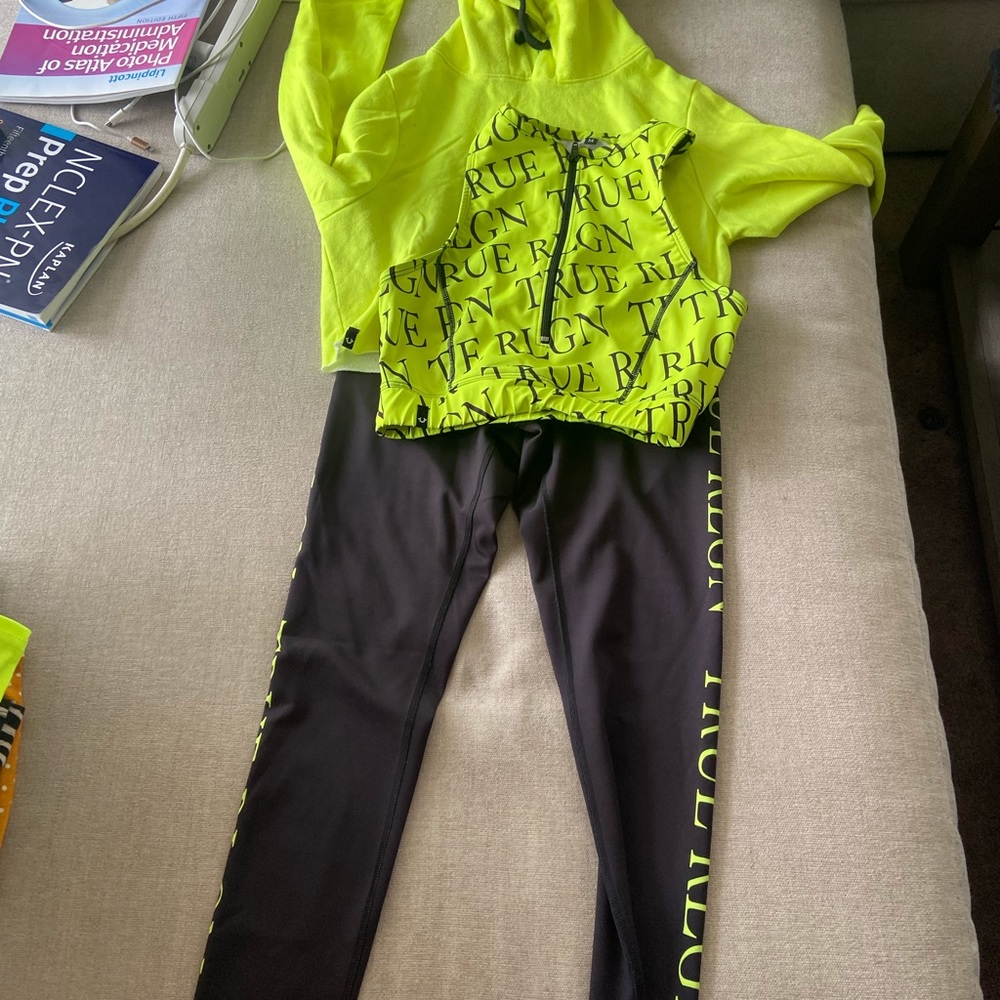 3 piece true religion workout set